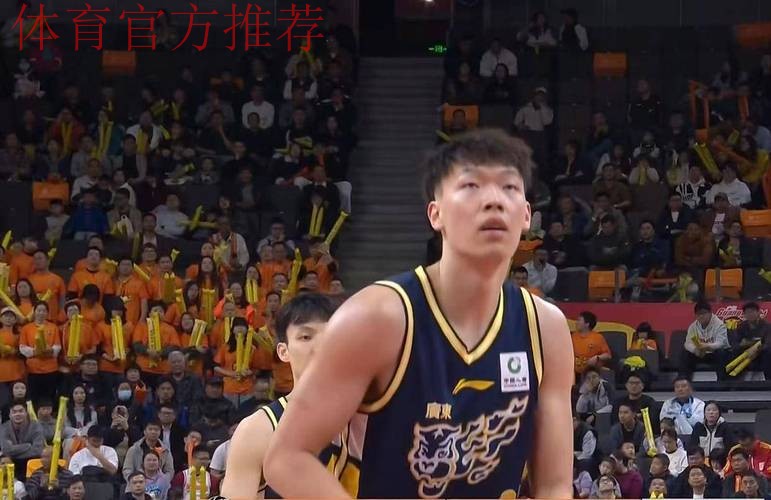 天赋完爆王洪泽!广东“新四号位”正式上位,这可是杜锋的杀手锏 天赋完爆王洪泽!广东“新四号位”正式上位,这可是杜锋的杀手锏